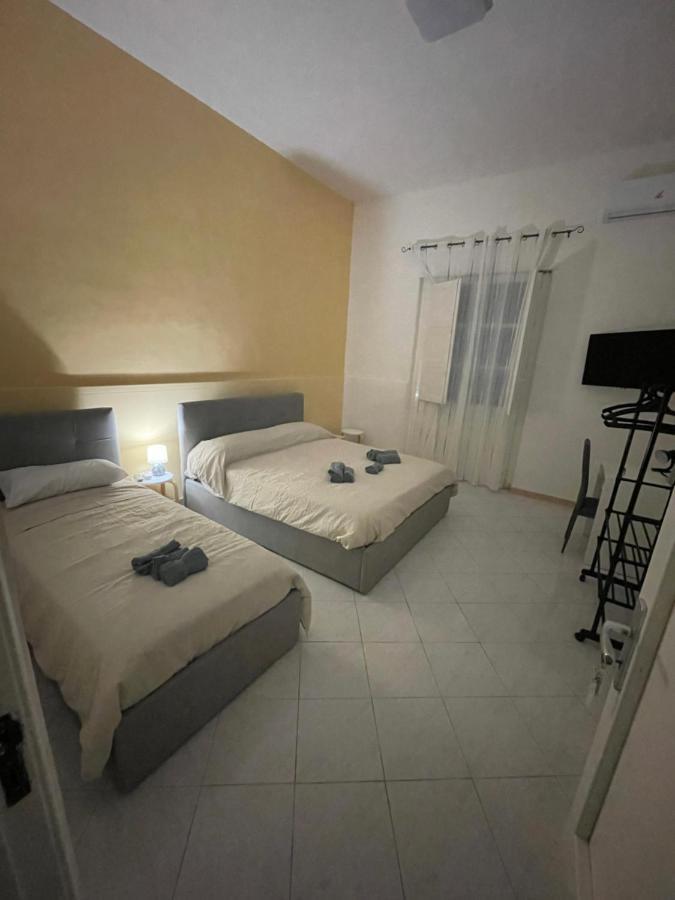 Lavica Airport Catania B&B エクステリア 写真