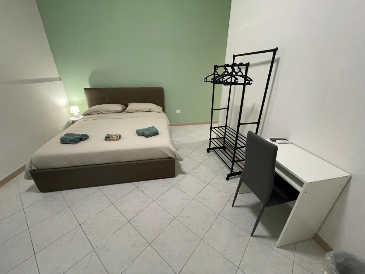 Lavica Airport Catania B&B エクステリア 写真